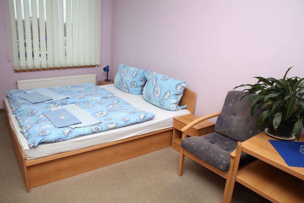 Mondeo Prague Hotel Room photo